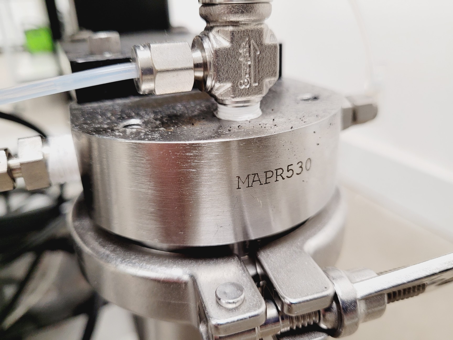 Image of Beckman Coulter MoFlo XDP Cell Sorter Laser Cytomation System + Optics Table Lab