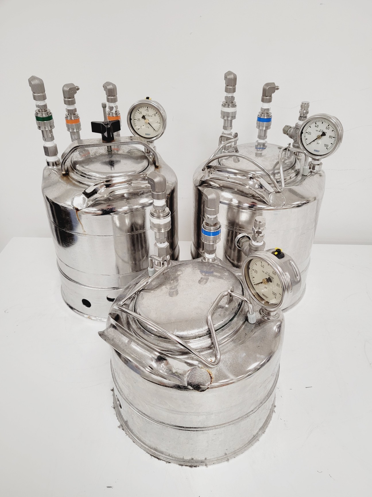 Image of Beckman Coulter MoFlo XDP Cell Sorter Laser Cytomation System + Optics Table Lab