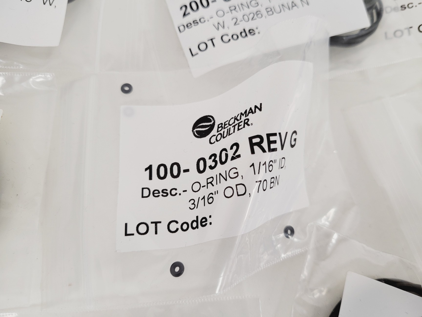 Image of Beckman Coulter MoFlo XDP Cell Sorter Laser Cytomation System + Optics Table Lab