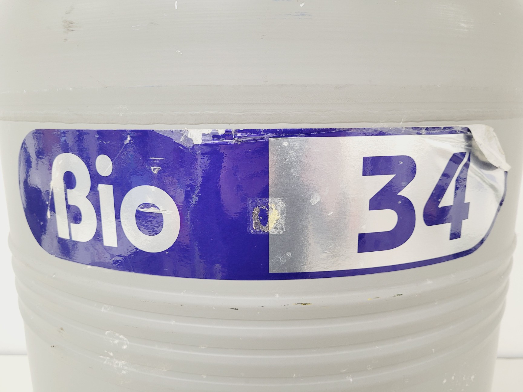 Image of Statebourne Cryogenics Bio 34 LN2 Dewar Lab