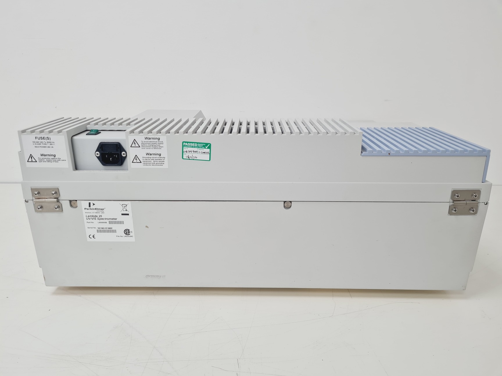 Image of Perkin Elmer Lambda 25 UV/VIS Spectrometer Lab