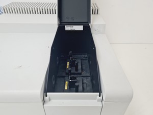 Thumbnail image of Perkin Elmer Lambda 25 UV/VIS Spectrometer Lab