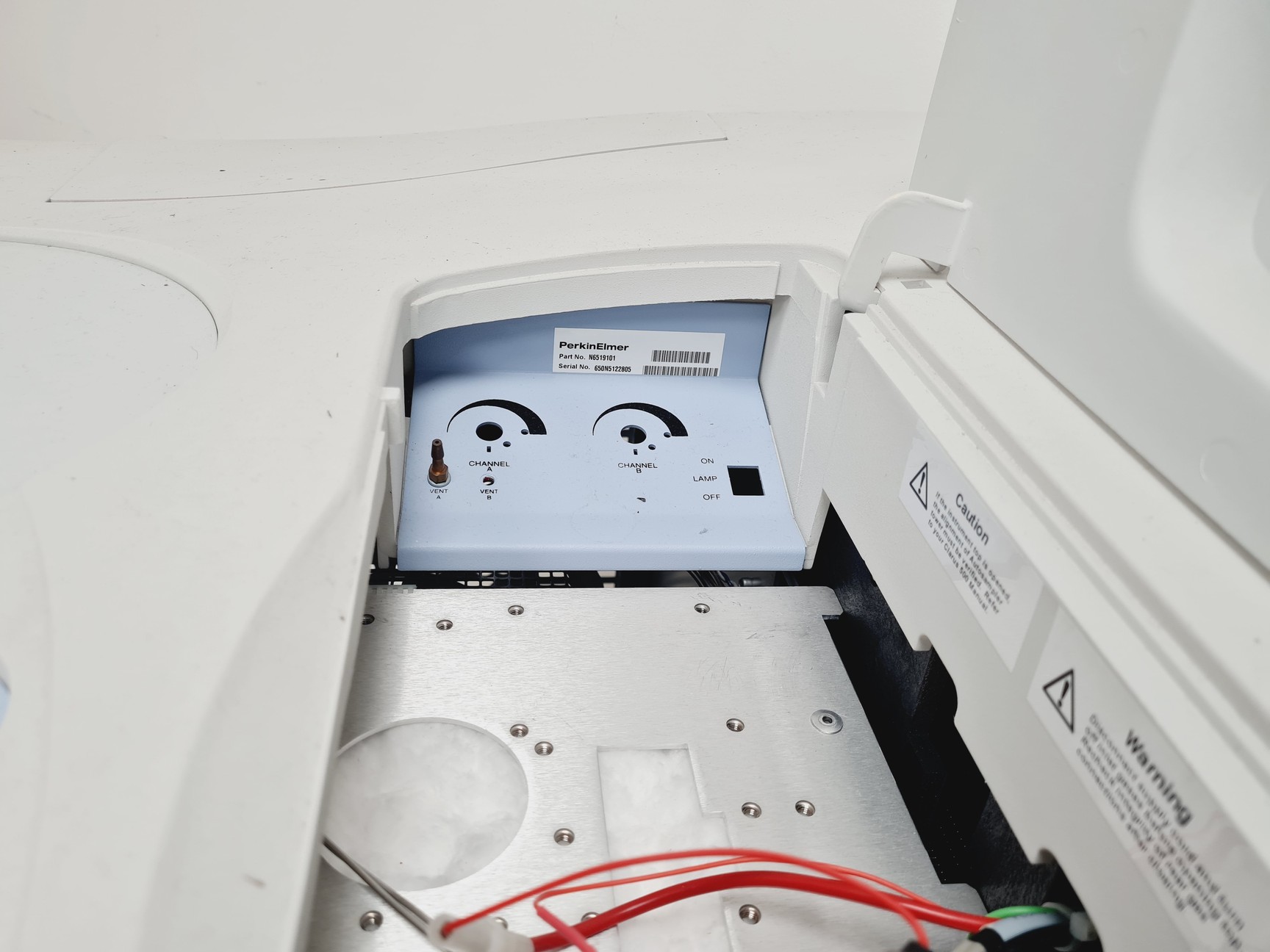 Image of Perkin Elmer Model Clarus 500 Gas Chromatograph (FID Detector) Lab