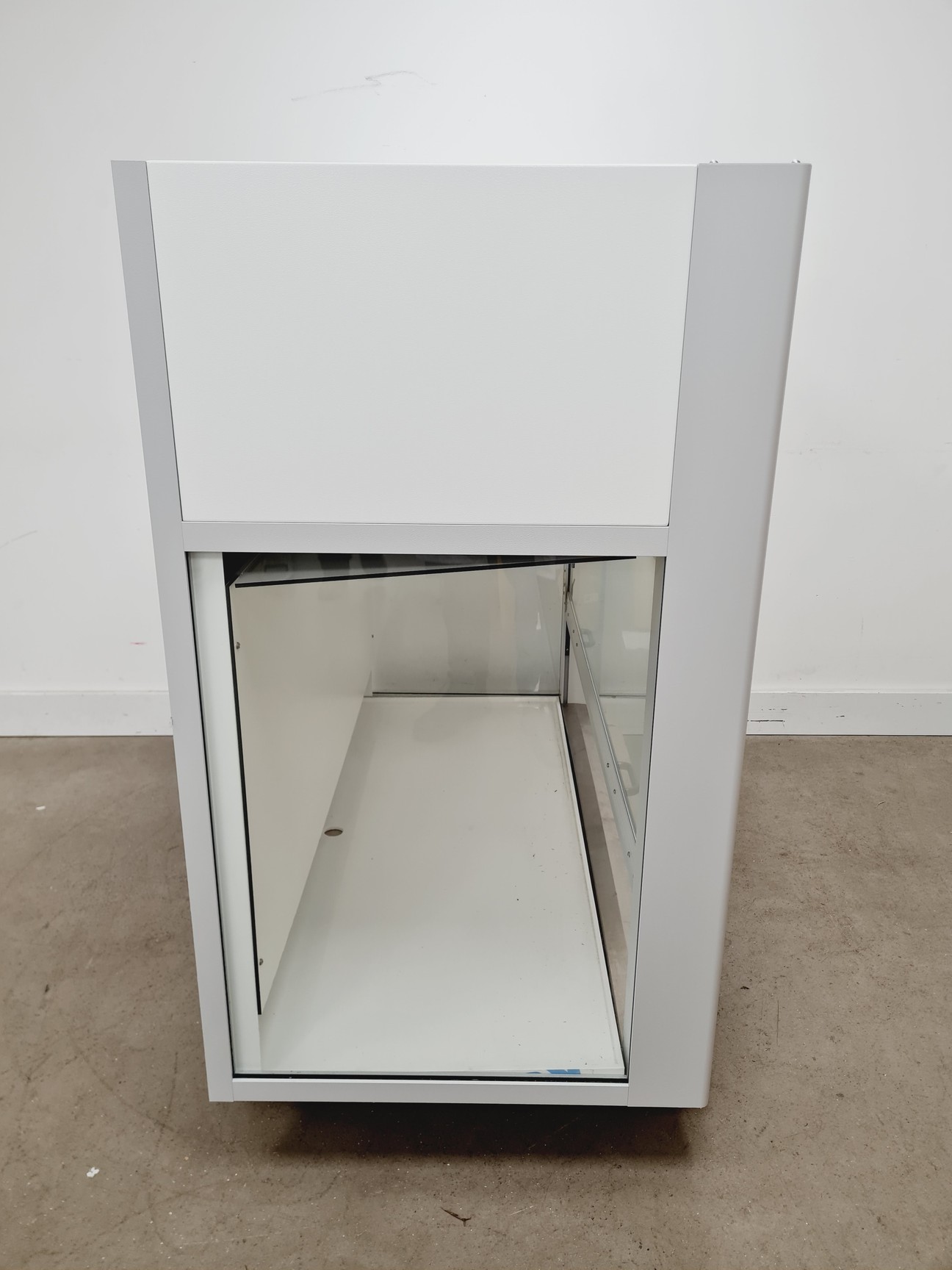 Image of Safelab Recirculating Fume Cupboard Airone - R 1500R Lab