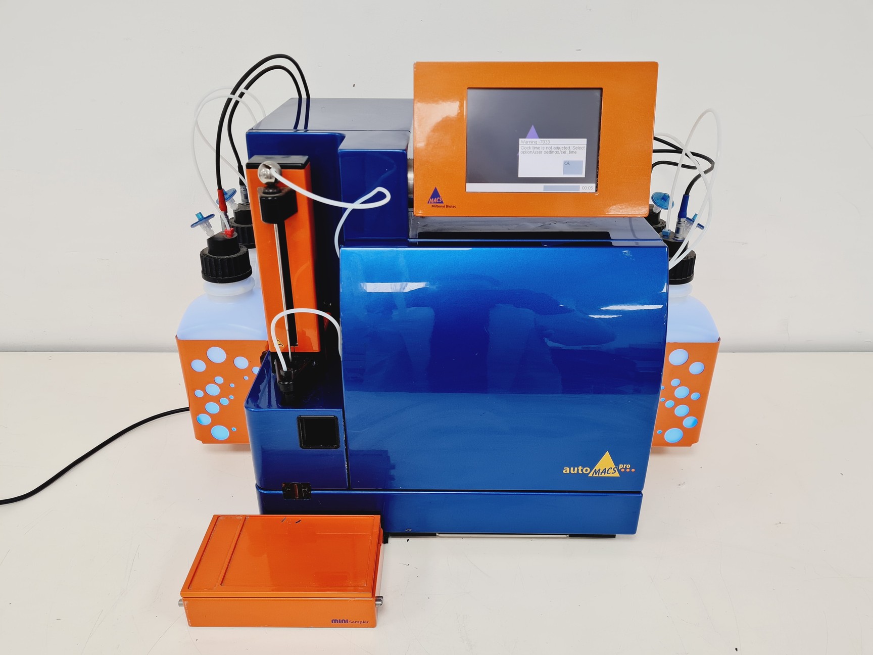 Image of Miltenyi Biotec autoMacs Pro Separator & AccessoriesLab