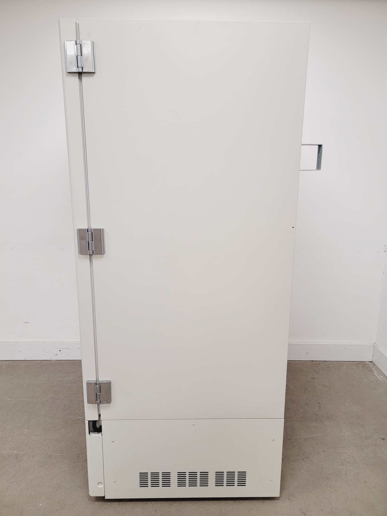 Image of Sanyo MDF-U76V -86 Ultra Low Temperature Freezer Lab