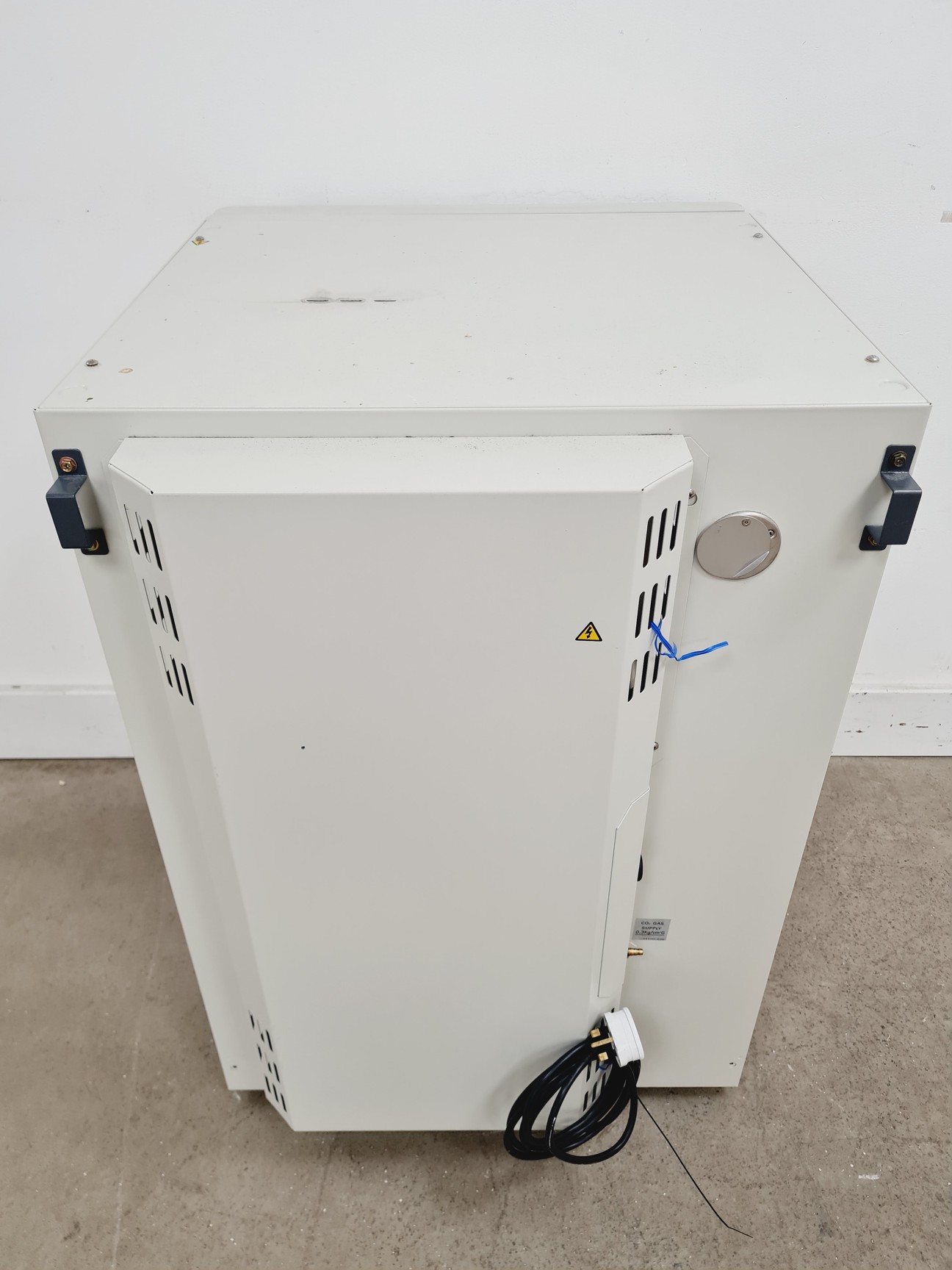 Image of Sanyo MCO-17AI CO2 Incubator Lab