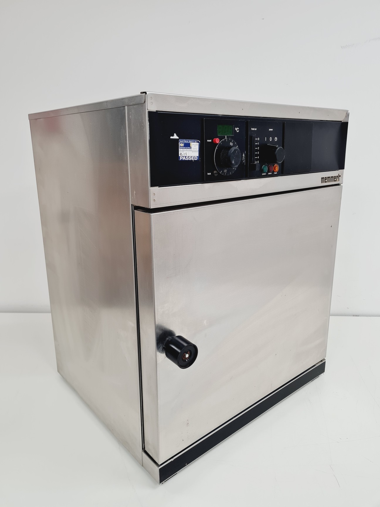 Image of Memmert BM400 Lab Incubator Lab