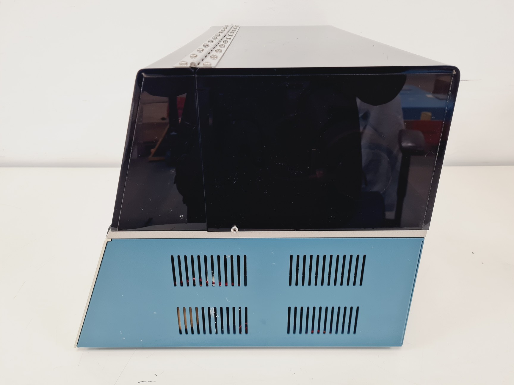 Image of Sutter Instruments P-97 Micropipette Puller Lab