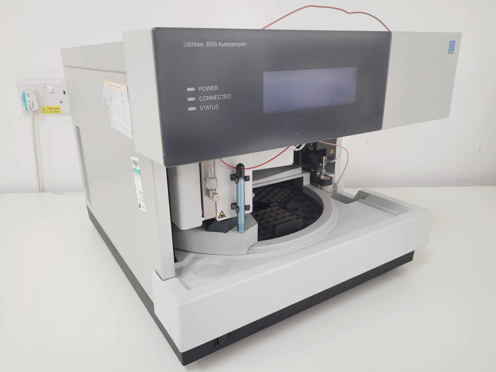 Image of Dionex UltiMate 3000 HPLC System - VWD, RSLCNANO, Autosampler