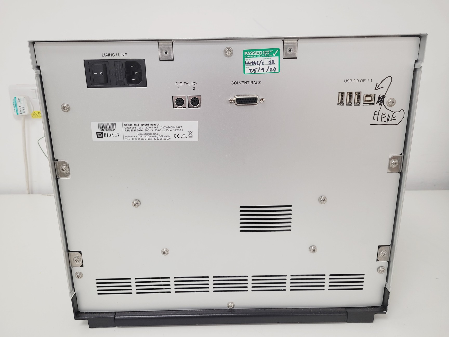 Image of Dionex UltiMate 3000 HPLC System - VWD, RSLCNANO, Autosampler