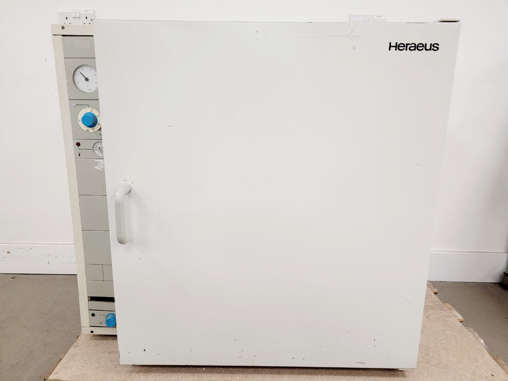 Image of Heraeus B-6200 Incubator Lab