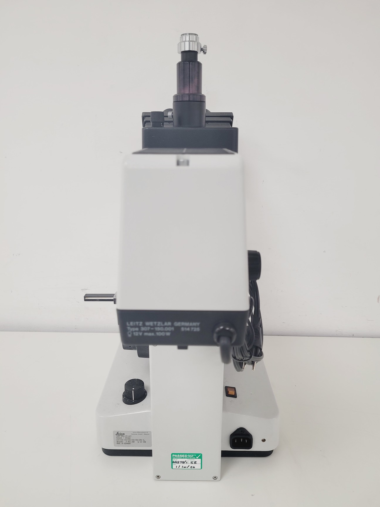 Image of Leica Leitz Labovert FS Microscope With Leica 12V/100W Power Supply Lab
