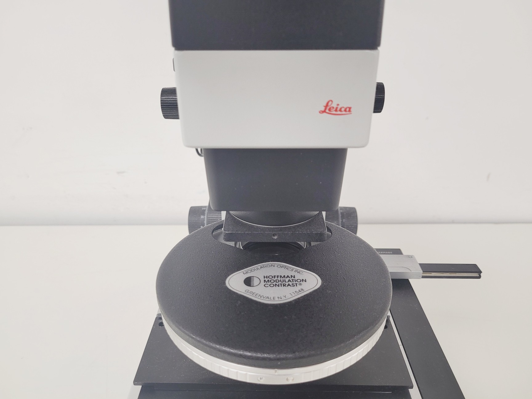 Image of Leica Leitz Labovert FS Microscope With Leica 12V/100W Power Supply Lab