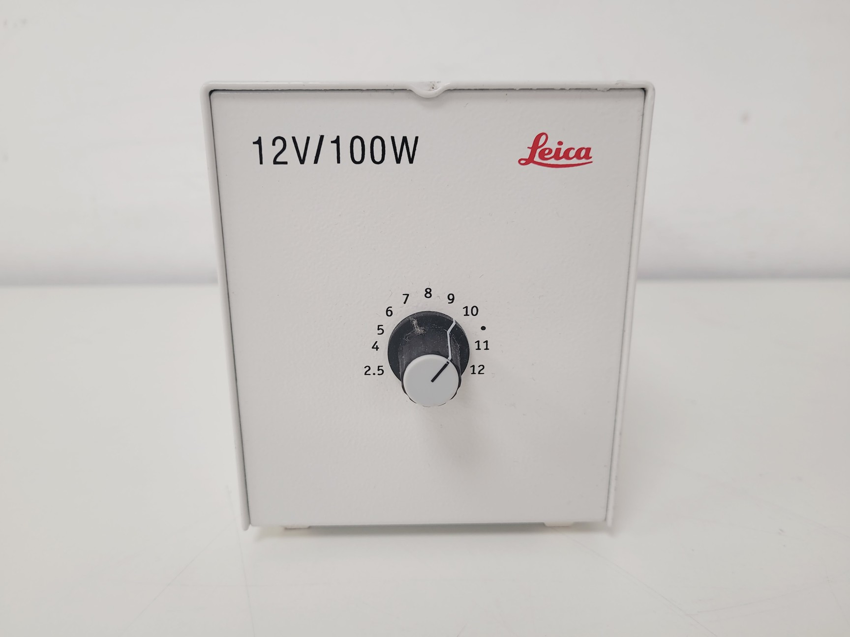 Image of Leica Leitz Labovert FS Microscope With Leica 12V/100W Power Supply Lab