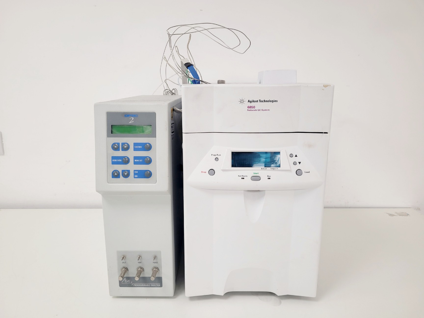 Image of Agilent Technologies 6850 Network GC System w/ Atas Programmable Injector Lab