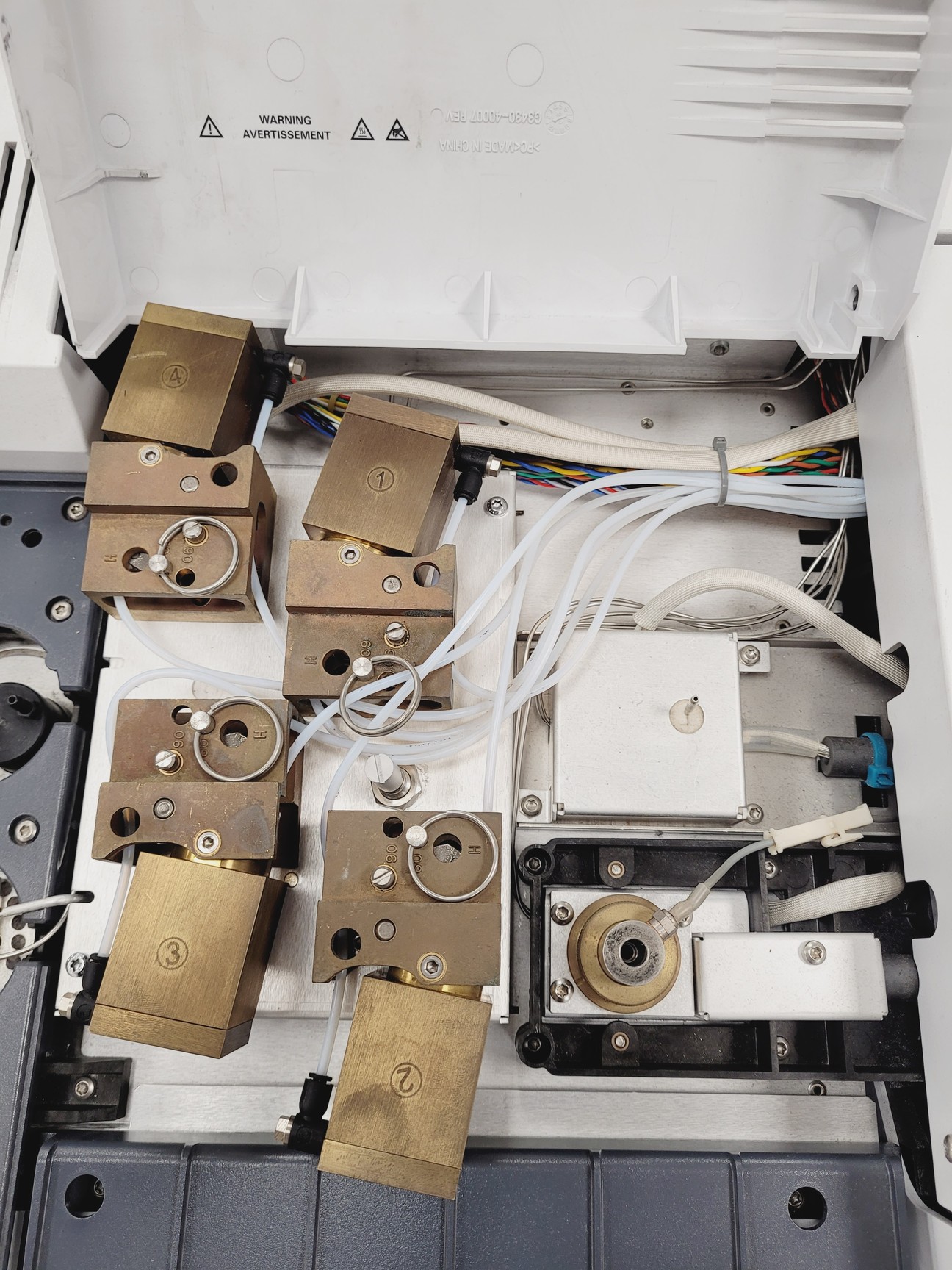 Image of Agilent 7890A GC Gas Chromatography System Model G3440A Lab