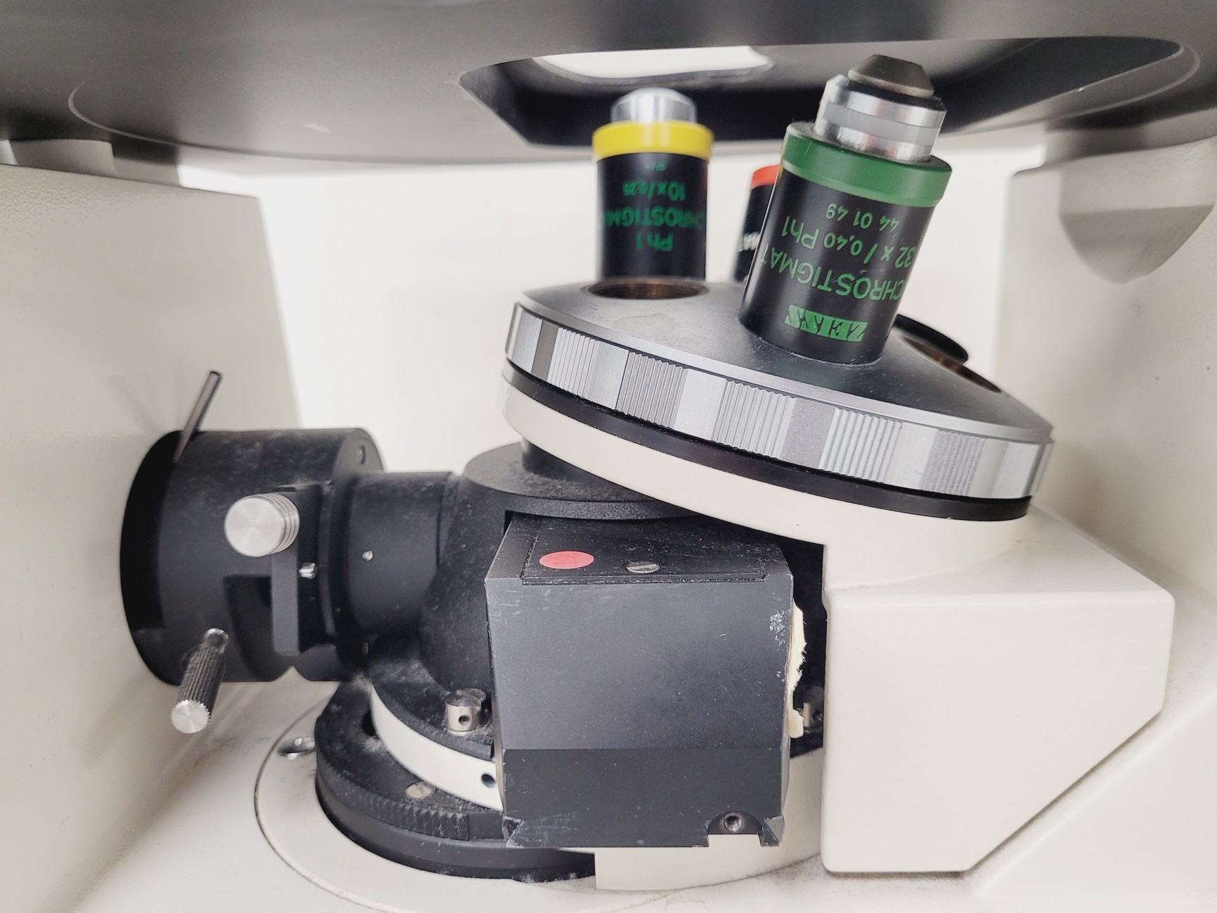 Image of Zeiss Axiovert S100 Microscope with 3 x Objectives Lab