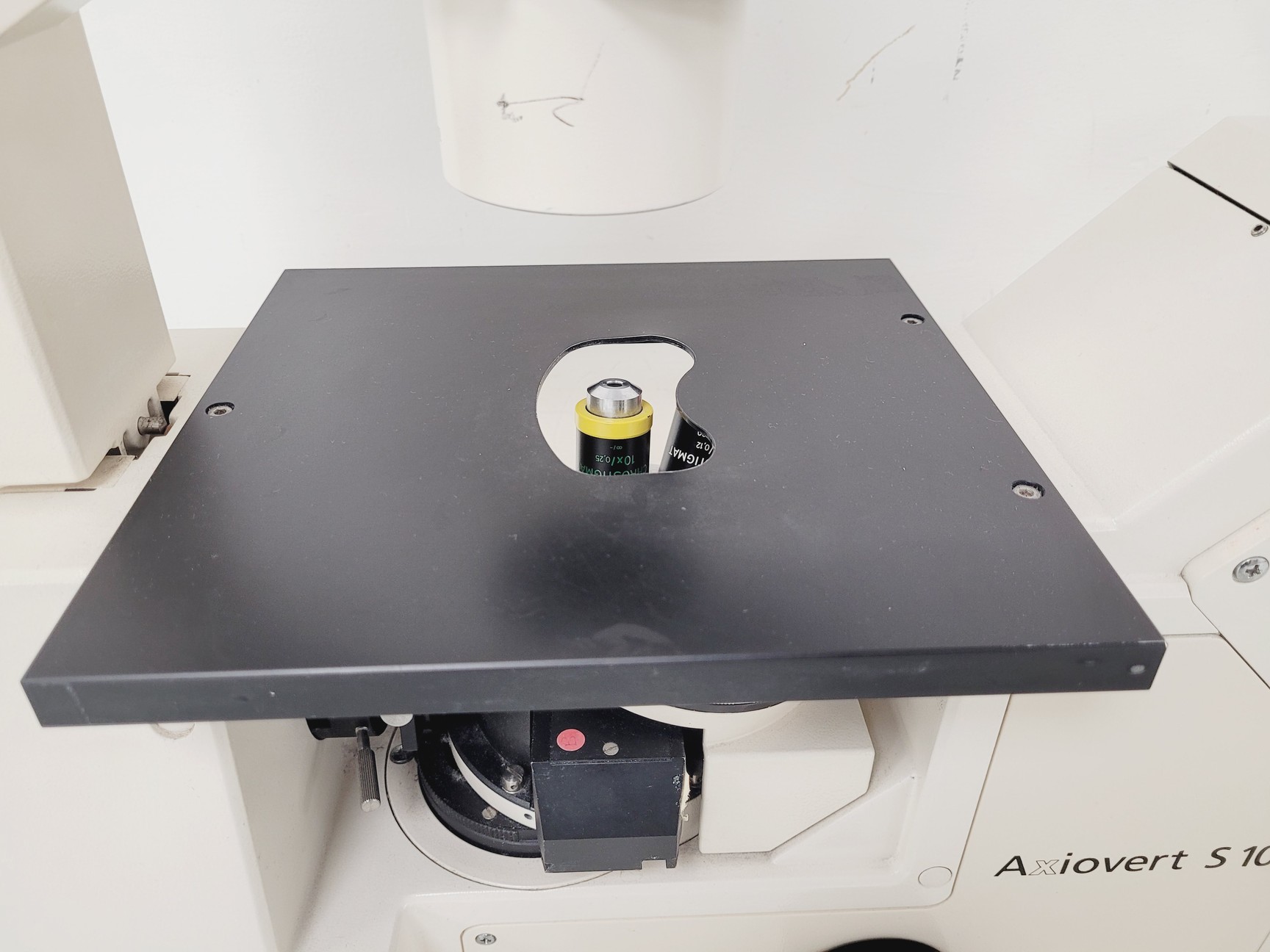 Image of Zeiss Axiovert S100 Microscope with 3 x Objectives Lab