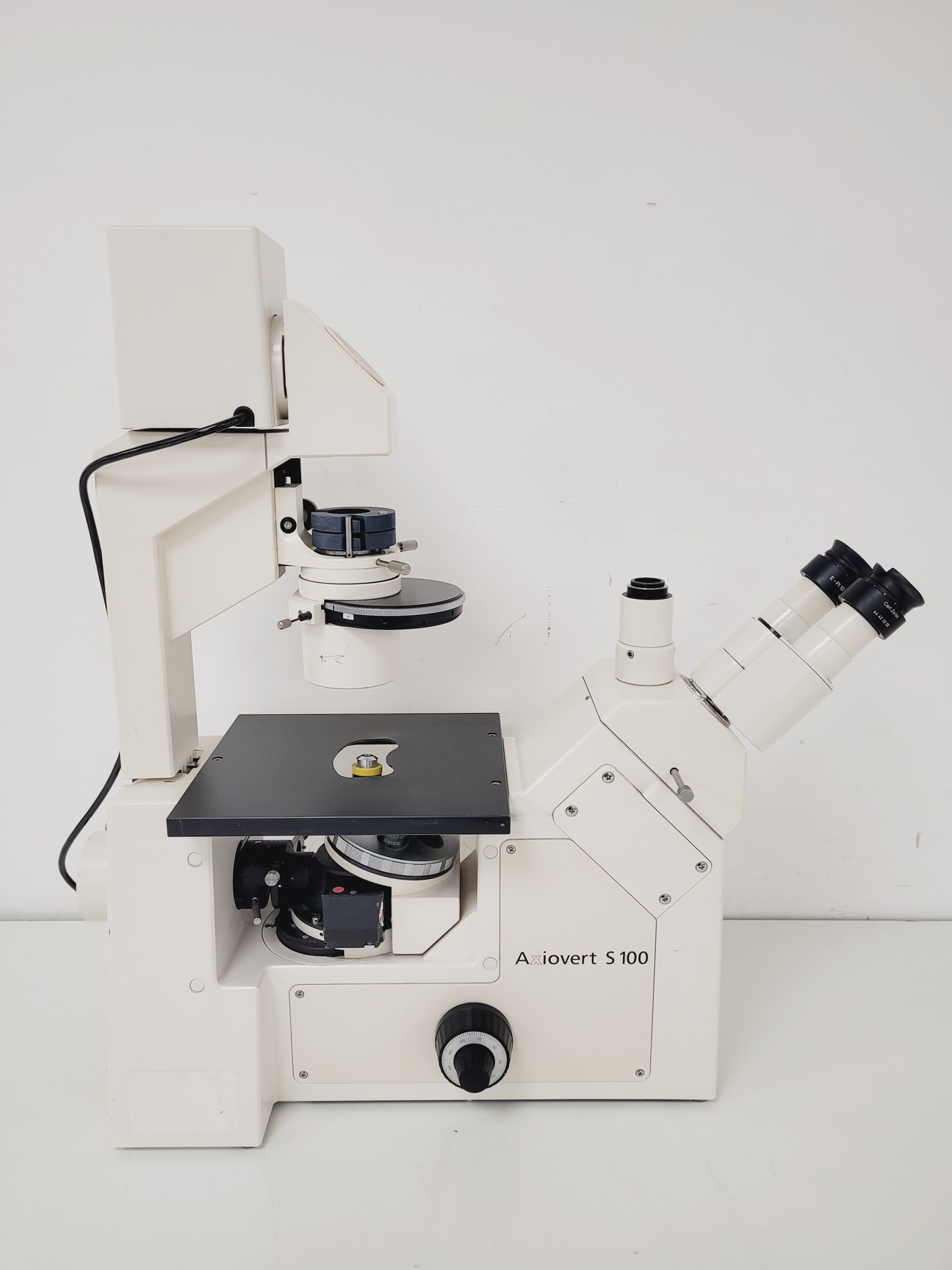 Image of Zeiss Axiovert S100 Microscope with 3 x Objectives Lab