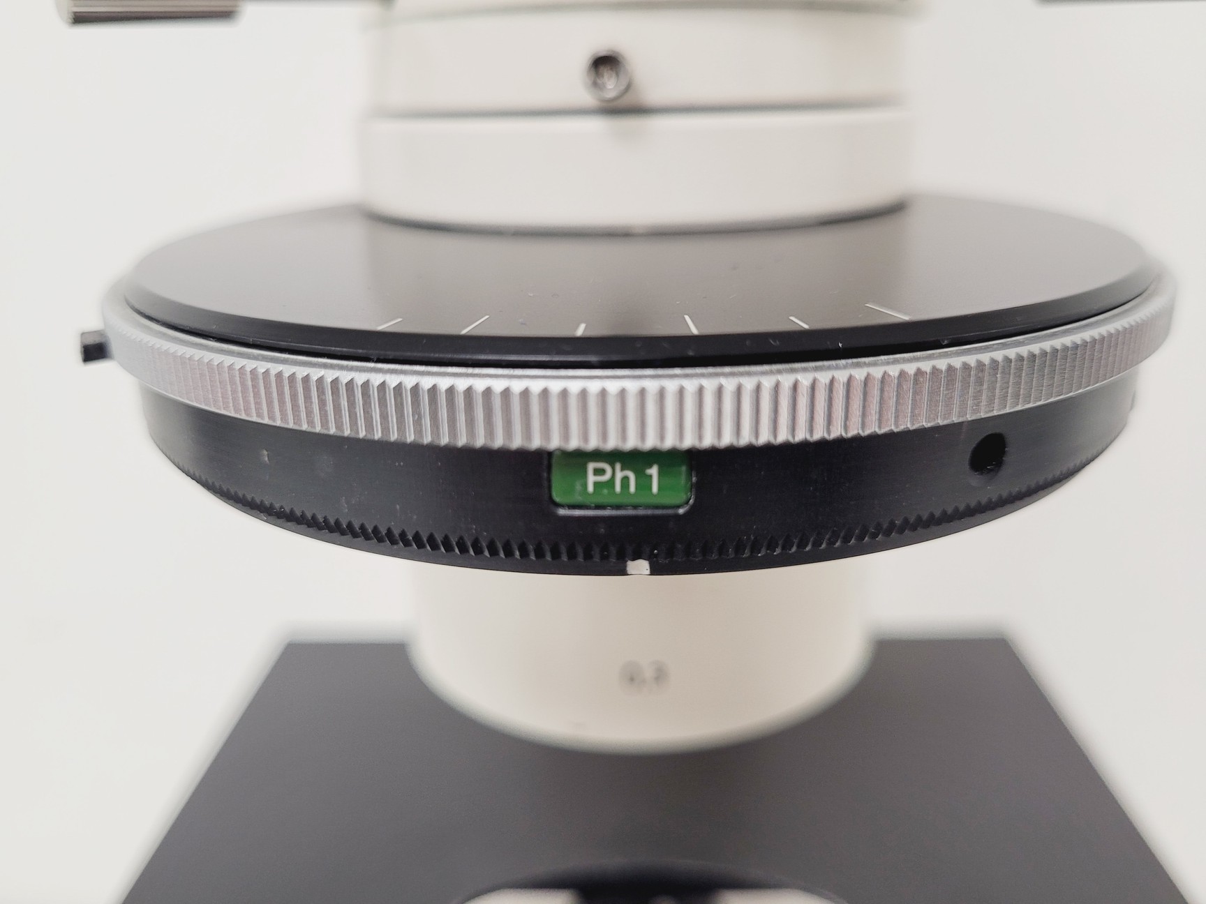 Image of Zeiss Axiovert S100 Microscope with 3 x Objectives Lab