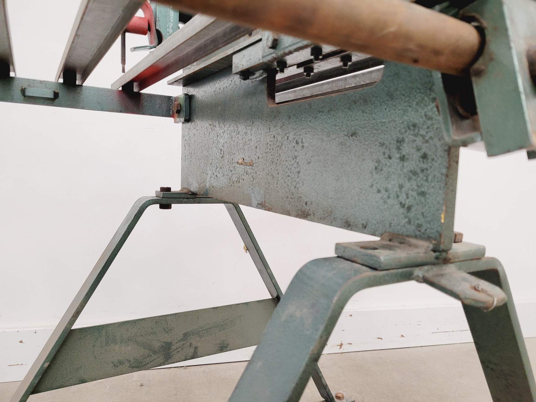 Image of Gabro 4M2 Manual Guillotine and Notcher Engineering