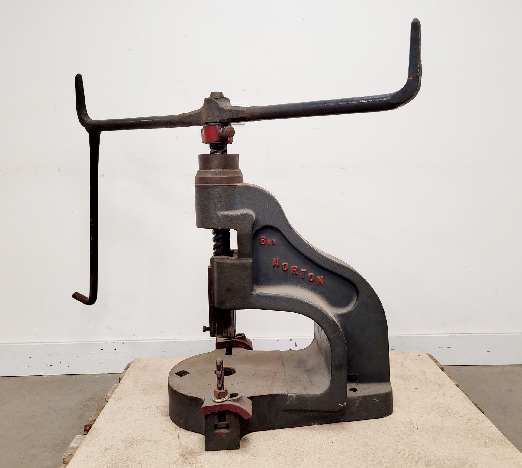 Image of Norton 6DB Fly Press