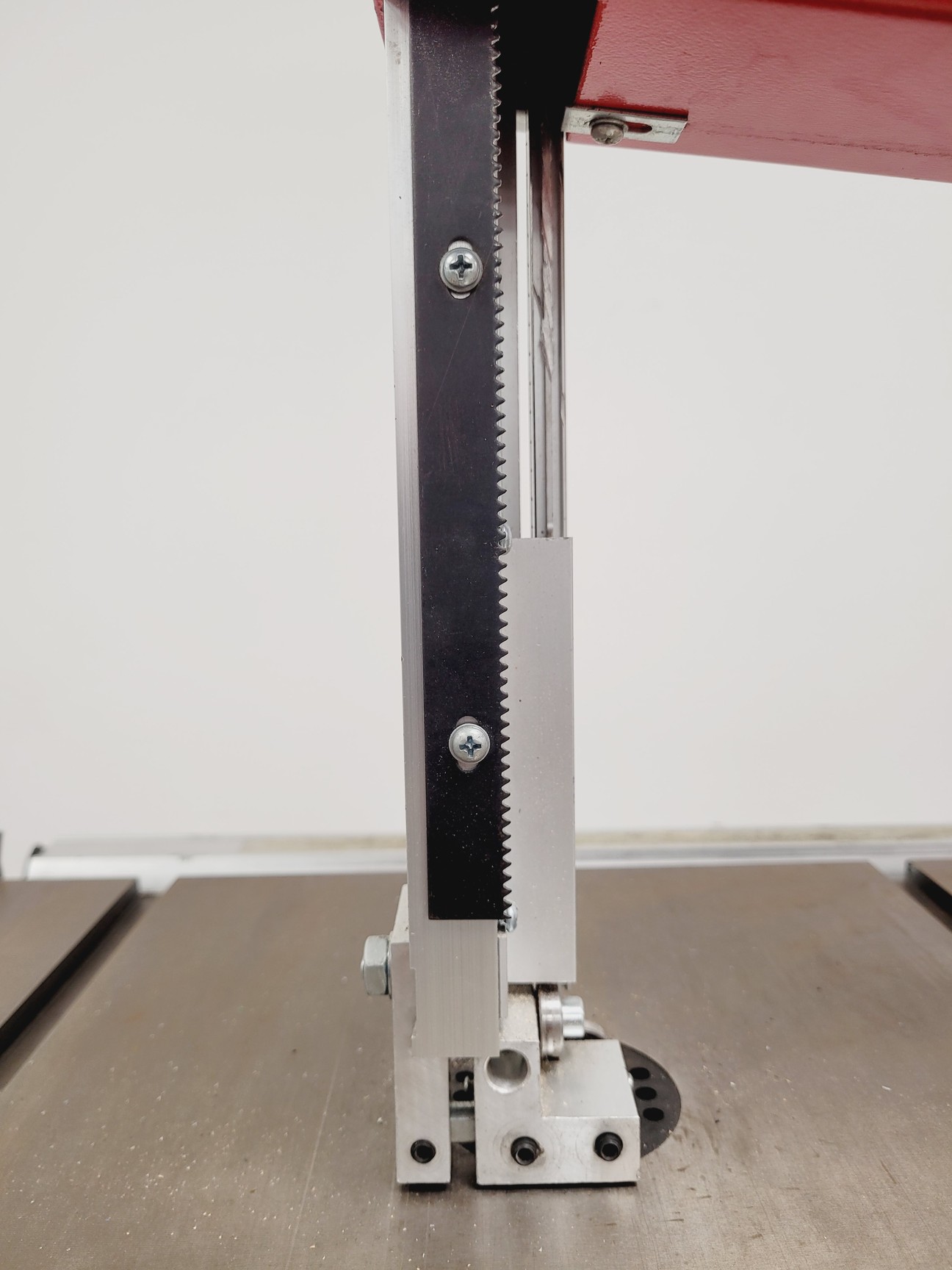 Image of Axminster Hobby Series AWHBS350N Vertical Band Saw & Accessories