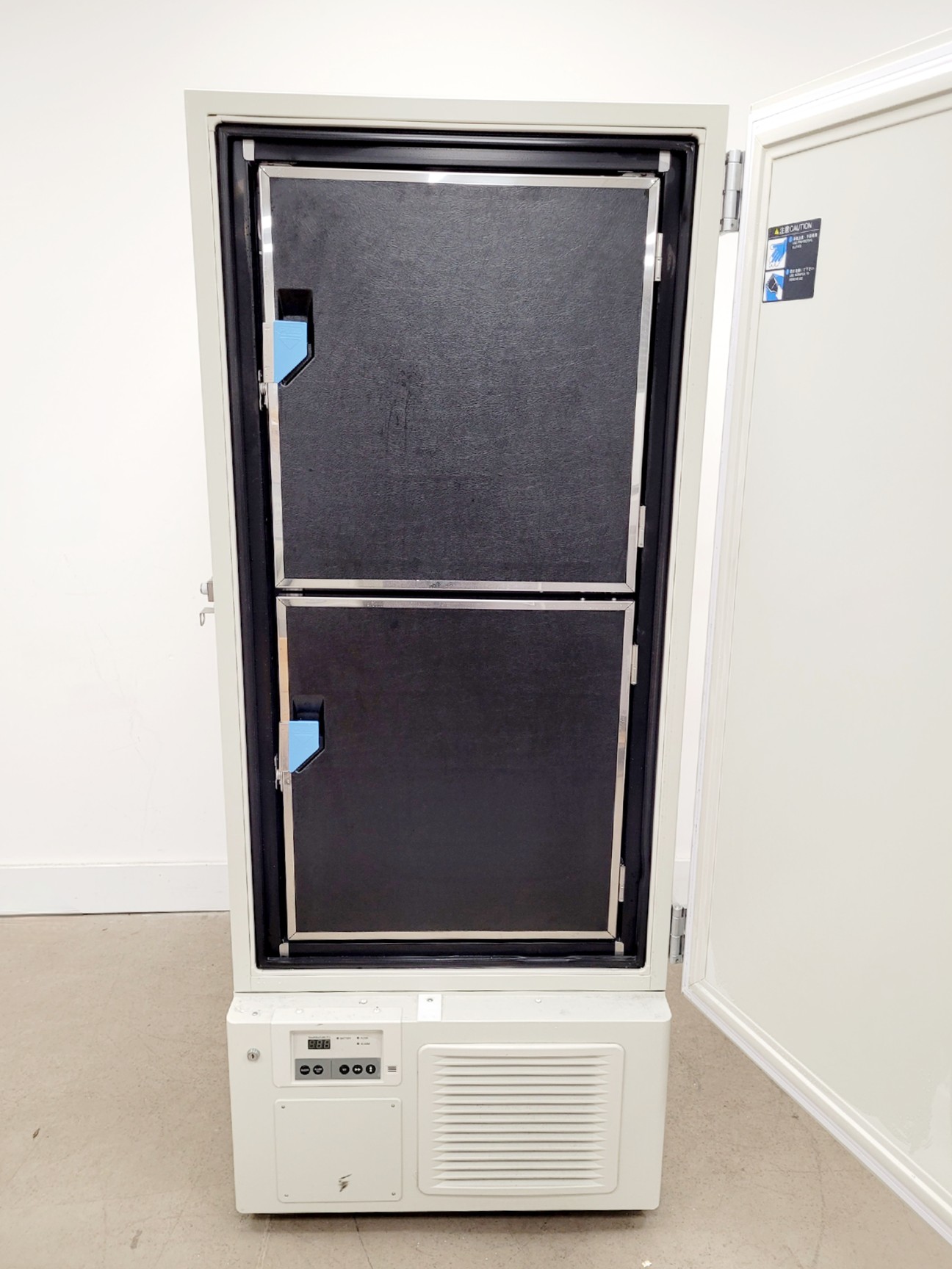 Image of Panasonic MDF-DU300H Ultra-Low Temperature Freezer Lab