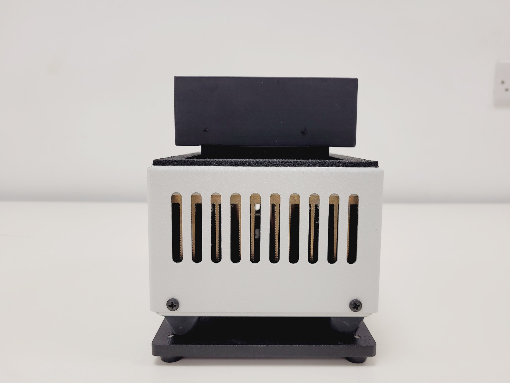 Image of Hudson Solo SOL9 Automated Liquid Handler System w/ Software Lab