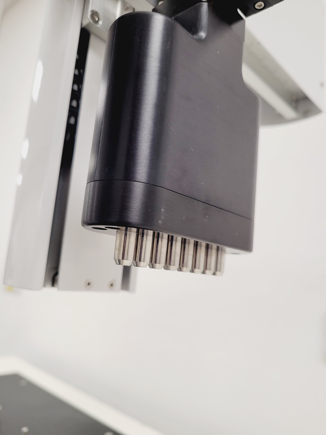 Image of Hudson Solo SOL9 Automated Liquid Handler System w/ Software Lab