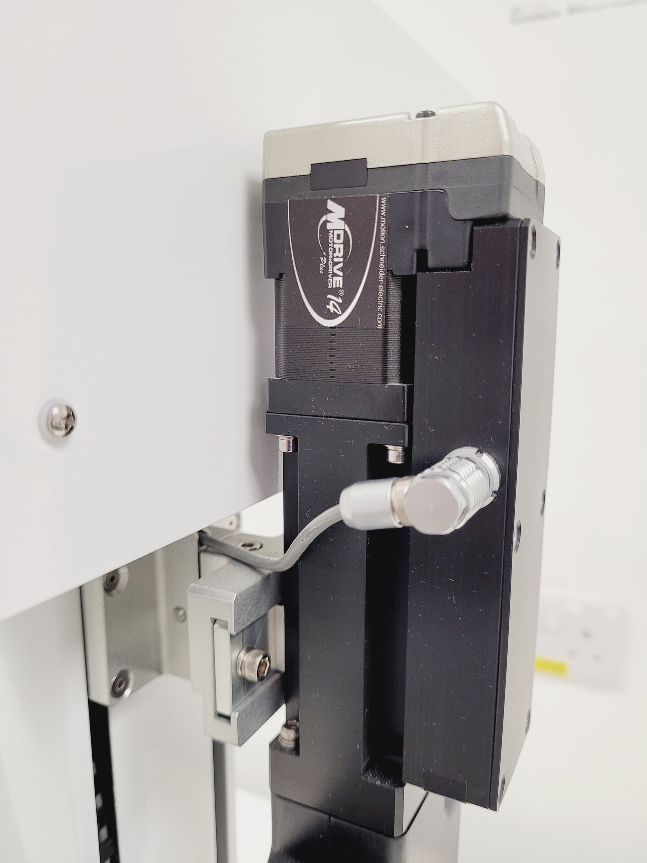 Image of Hudson Solo SOL9 Automated Liquid Handler System w/ Software Lab