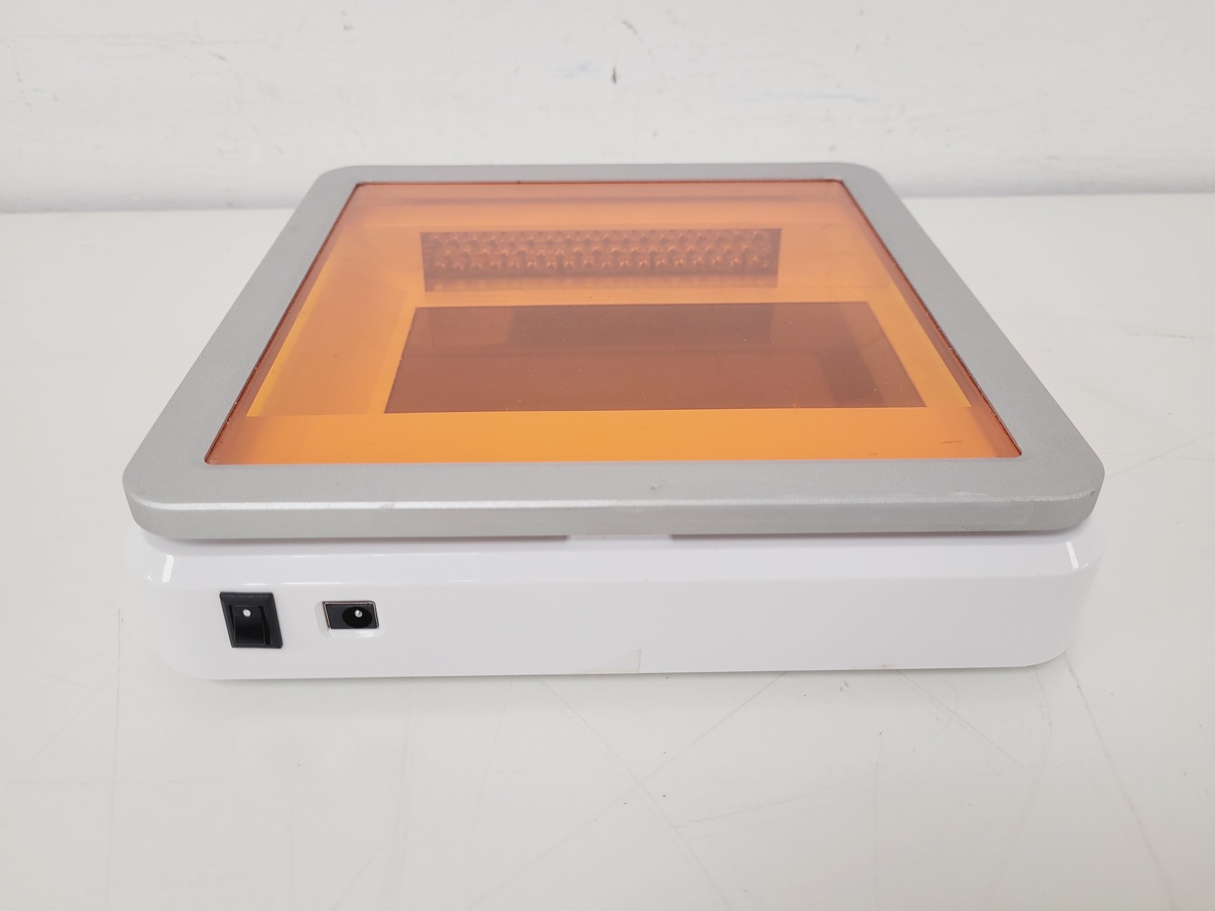 Image of Syngene Blue Slimline LED Transilluminator Stage Lab