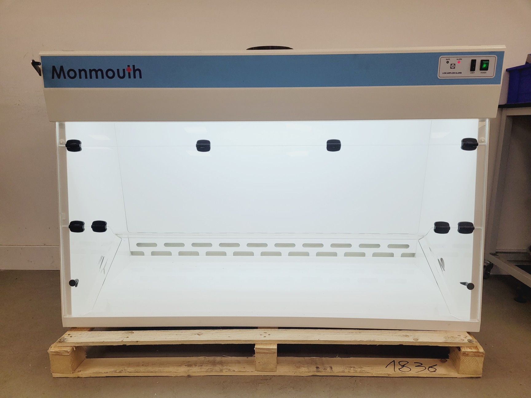 Image of Monmouth DFC1500 Ducted Fume Hood With Stand Lab