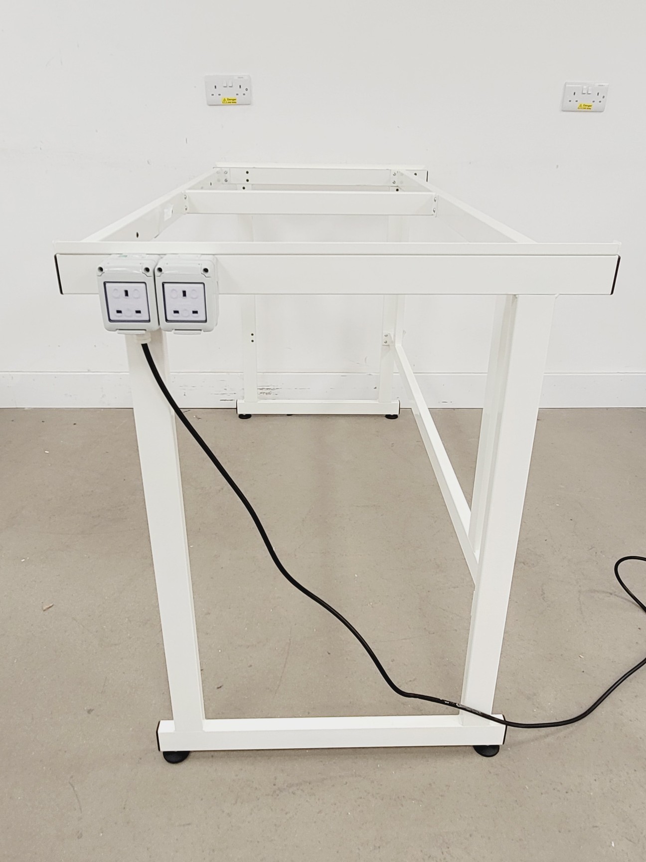 Image of Monmouth DFC1500 Ducted Fume Hood With Stand Lab