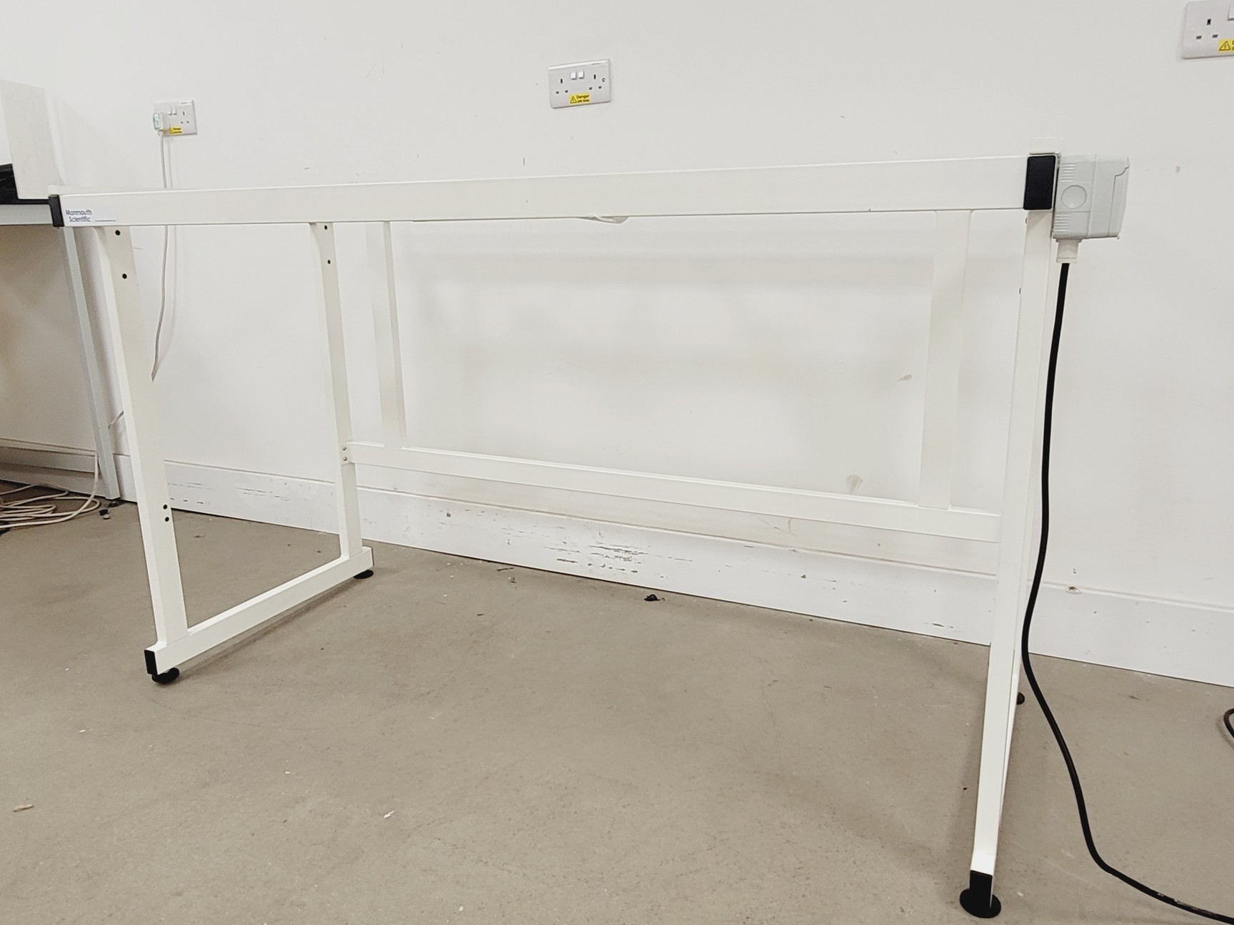 Image of Monmouth DFC1500 Ducted Fume Hood With Stand Lab