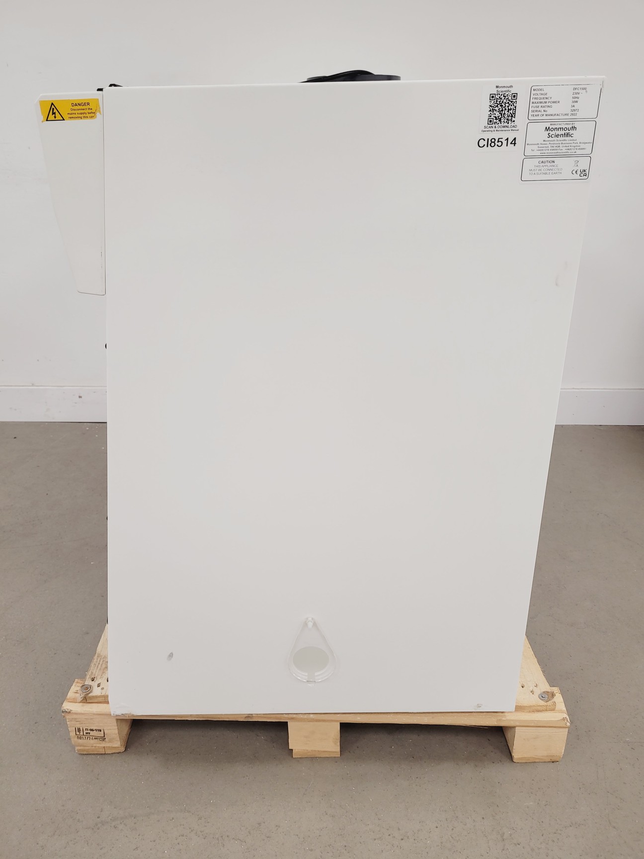 Image of Monmouth DFC1500 Ducted Fume Hood With Stand Lab
