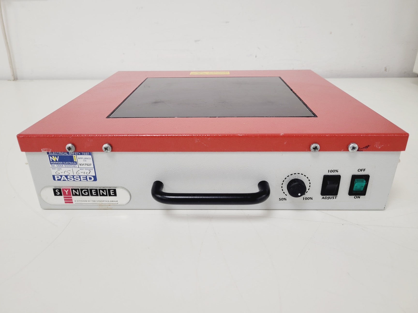 Image of Syngene GeneGenius Bio Imaging System With Digital Graphic Printer UP-D895MD