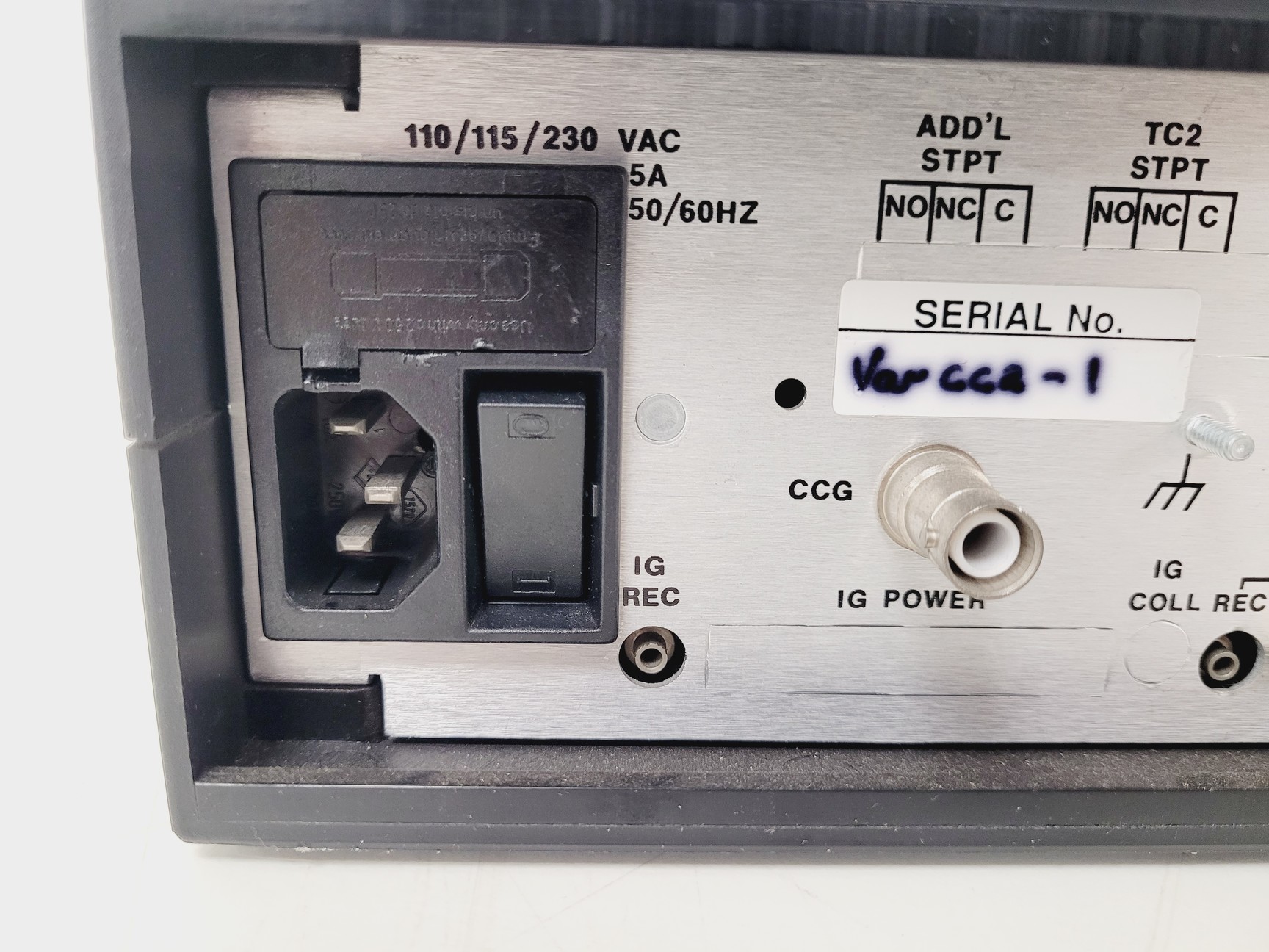 Image of Varian CC2C Module Model Sentorr Vacuum Gauge Controller Lab