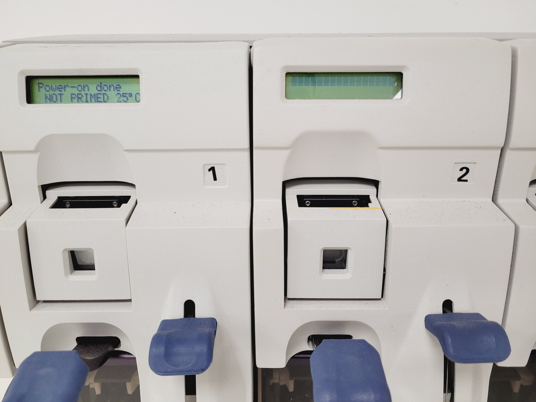 Image of GeneChip Fluidics Station Model 450 Lab