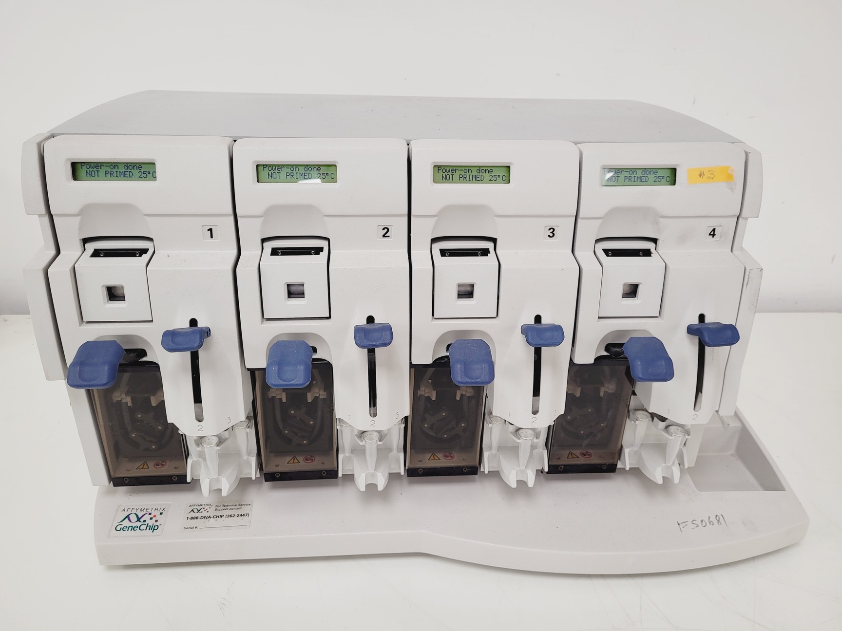 Image of GeneChip Fluidics Station Model 450/400 Lab