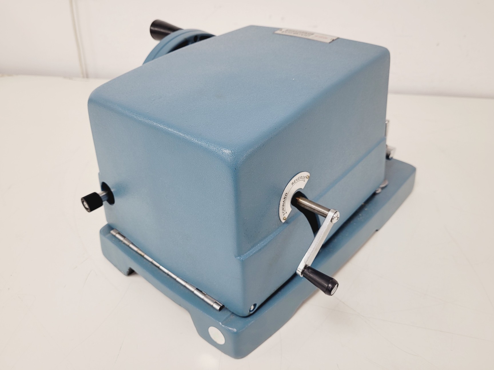 Image of Radical Instruments Senior Rotary Microtome Model-RMT-30 Lab