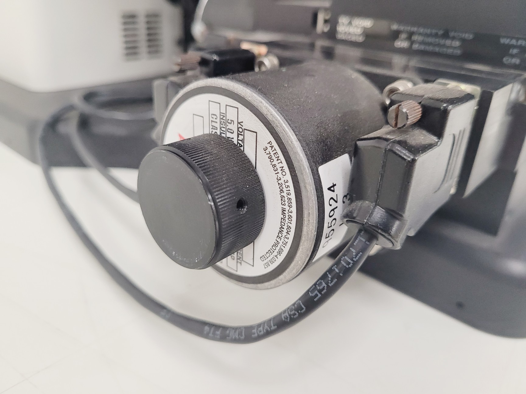 Image of New Wave UP213 Laser Ablation Unit With Power Supply & Large Format Cell