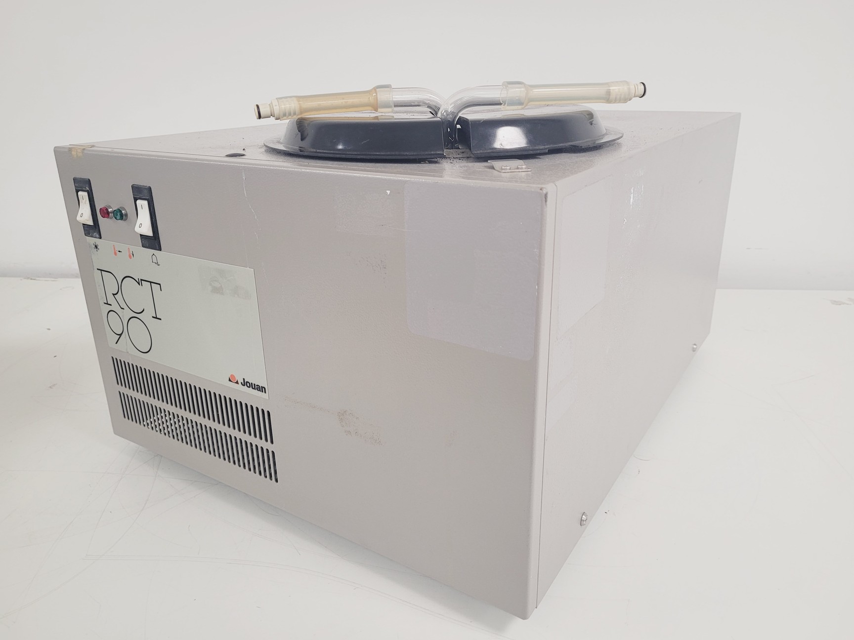 Image of Jouan Refrigerated Trap RCT90 And Concentrator Evaporator RC 10.22. Lab