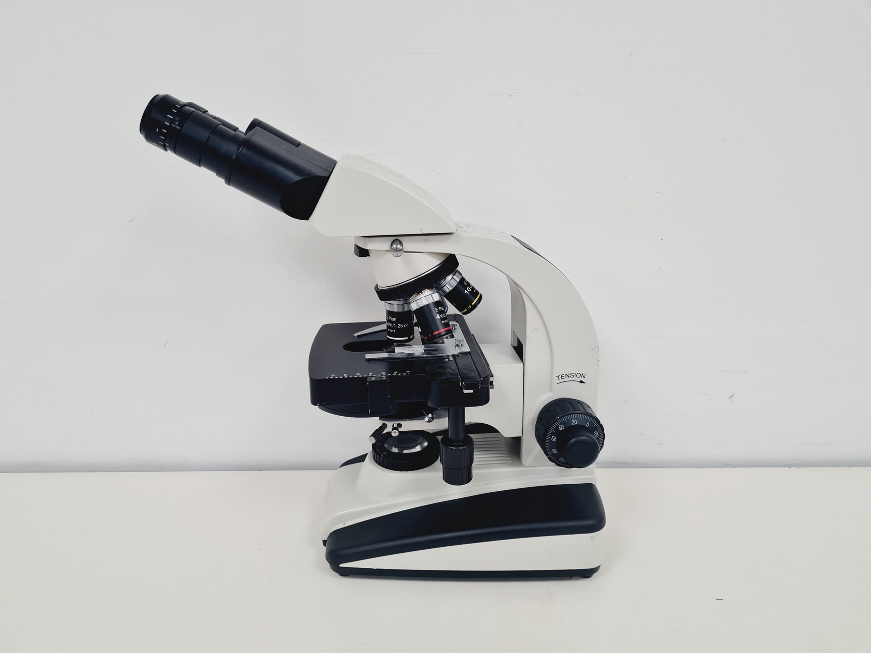 Image of Prior PL012 Binocular Microscope With 4 x Objectives Lab