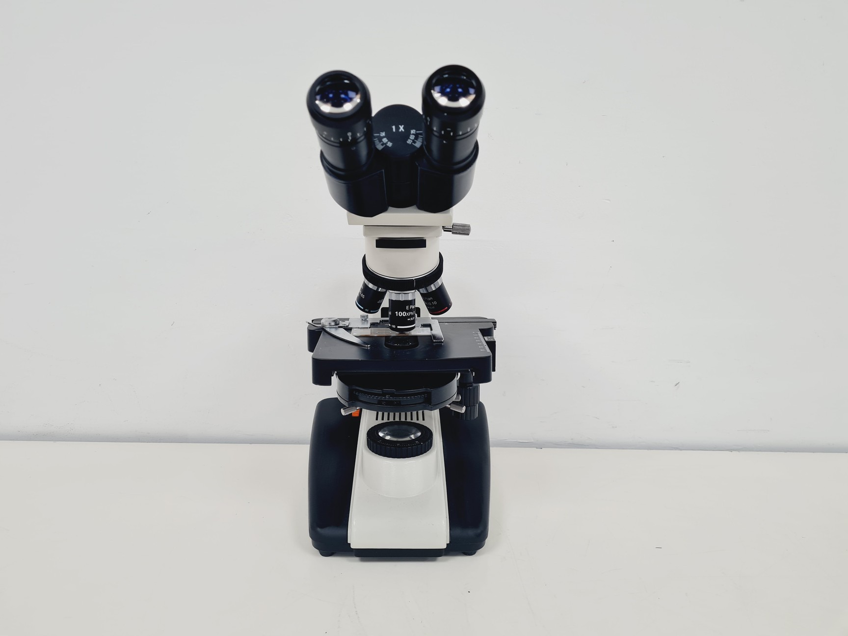 Image of Prior PL012 Binocular Microscope With 4 x Objectives Lab