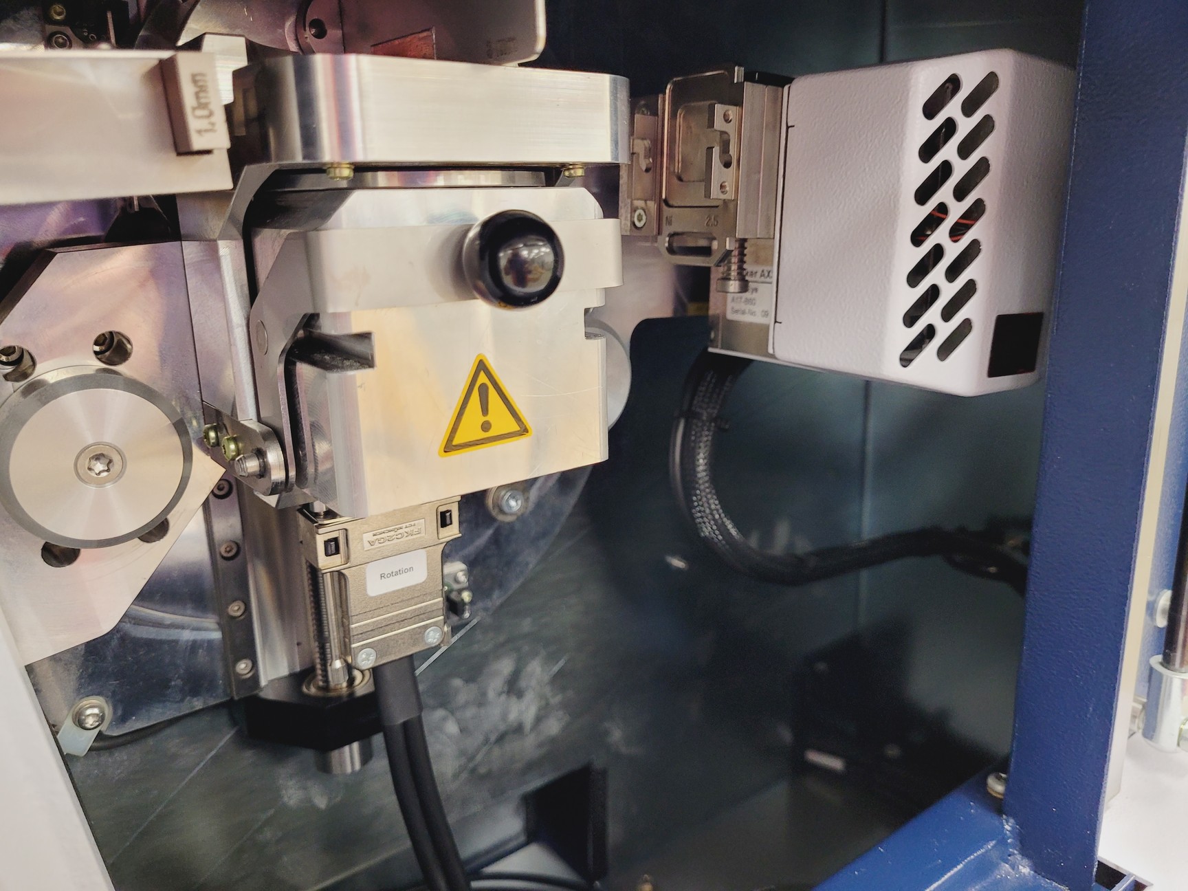 Image of Bruker D2 Phaser Benchtop XRD Diffractometer Lab