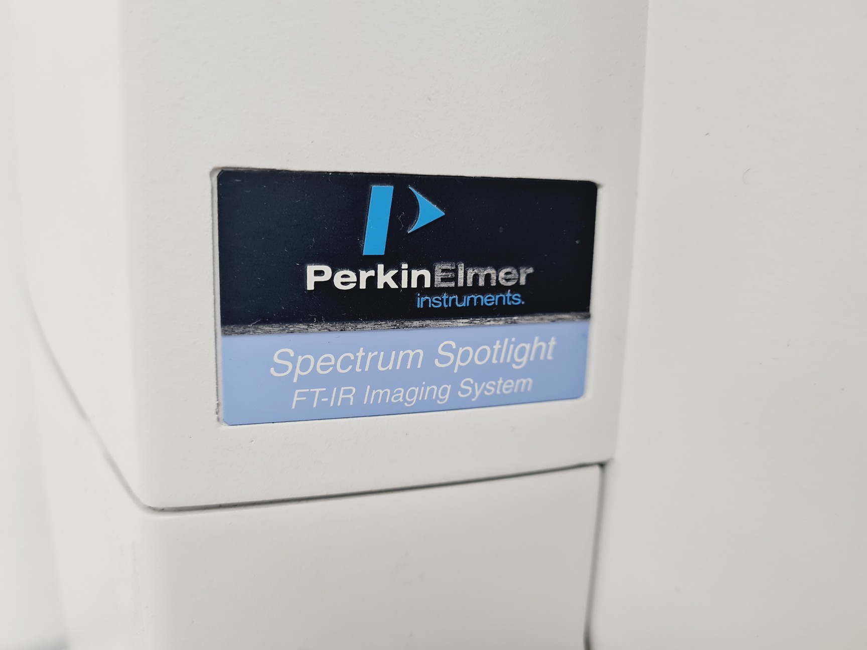 Image of Perkin Elmer Spectrum One FTIR Spectrometer + Spotlight Imaging System S/R Lab