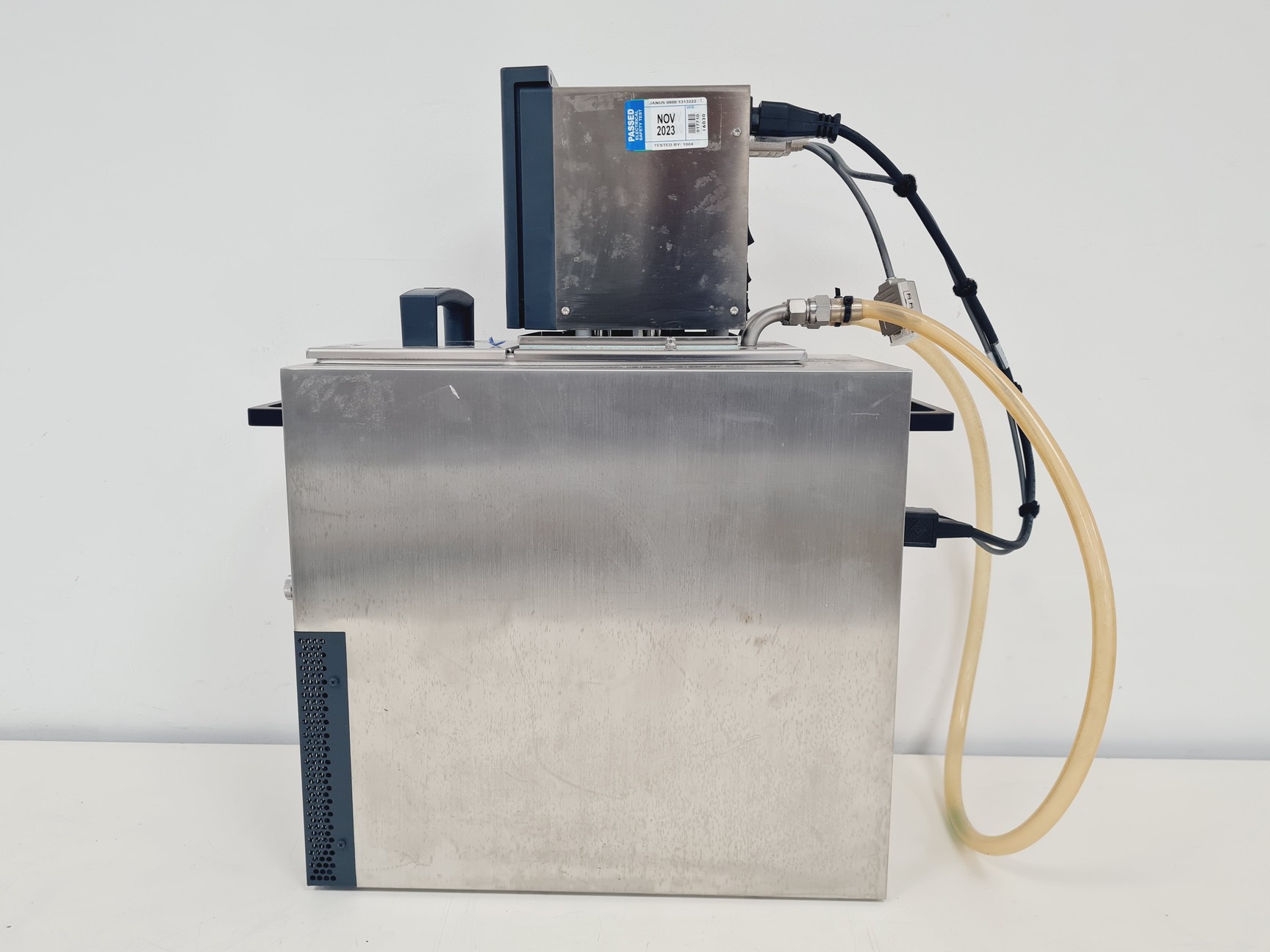 Image of Huber K6 Re-Circulating Chiller With Pilot One Thermostat Lab