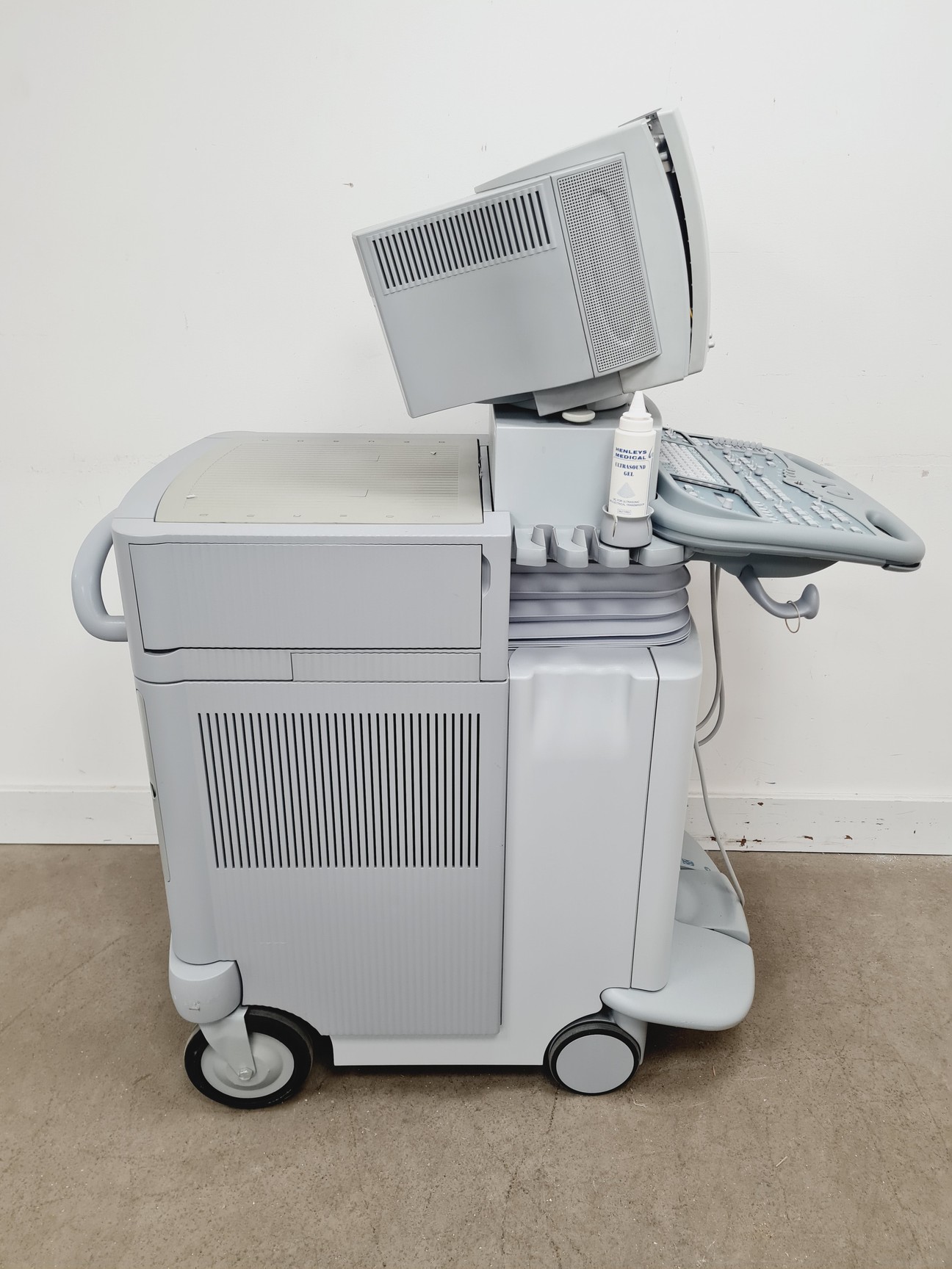 Image of Acuson Sequoia 512 Ultrasound Machine Lab